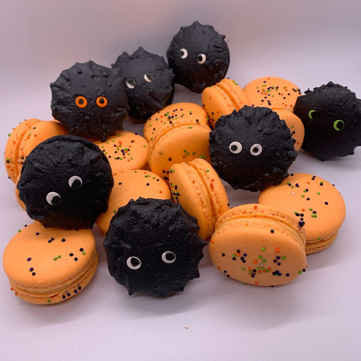 Halloween Macarons